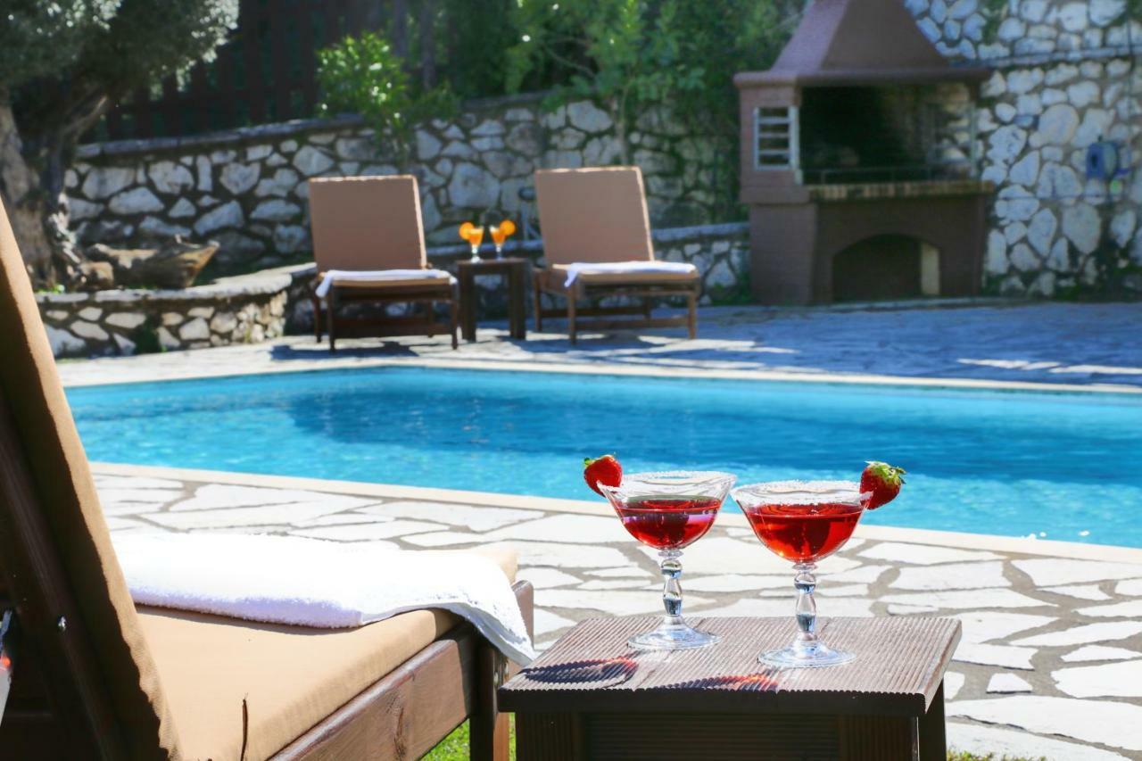 Villa Summer Breeze Nikiana Extérieur photo